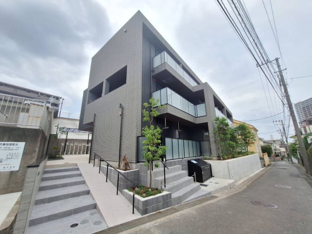 ヴァヌルーのエントランス