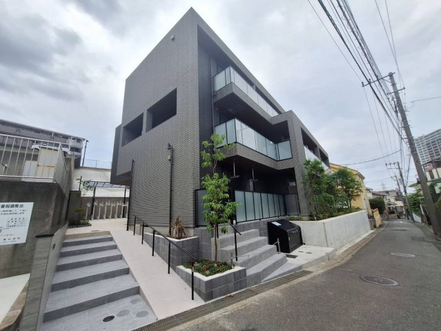 ヴァヌルーのエントランス