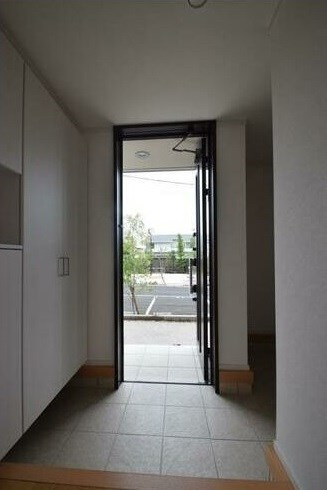 フォレストメゾン徳重Ｇの玄関