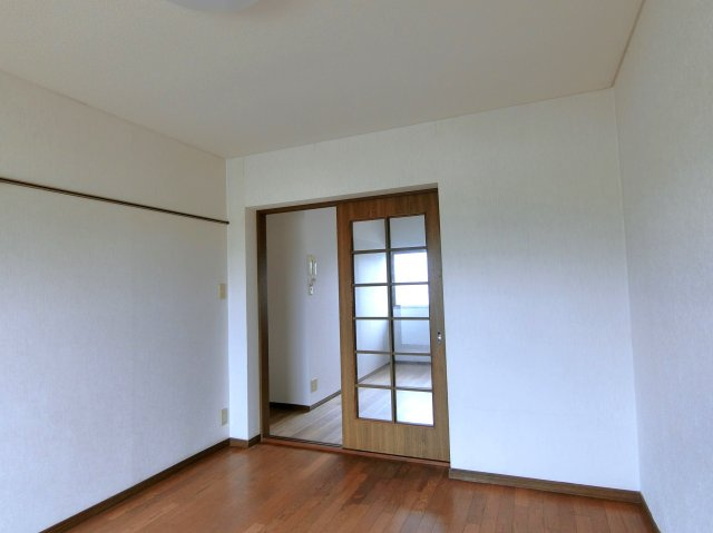 スマートレジデンス九十九里の洋室