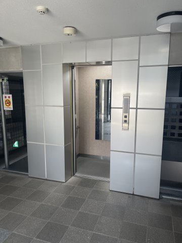 グランドメゾン須磨のエントランス