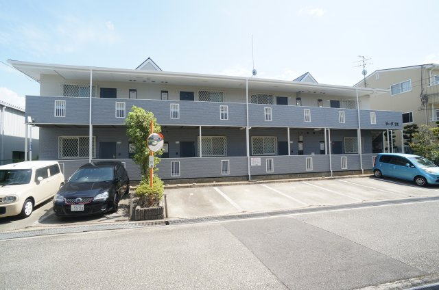 リード21の駐車場