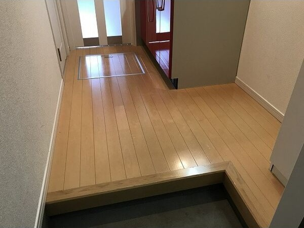 あい千種の玄関