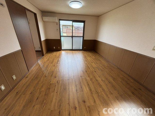 アクセス　Ｂの居間・リビング