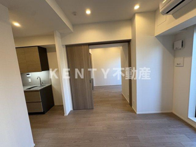 【内装】 | ザ・パークハビオ大森山王 | 明るい色調の室内です