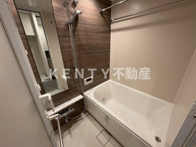 【浴室】 | ザ・パークハビオ大森山王 | 落ち着いた空間のお風呂です