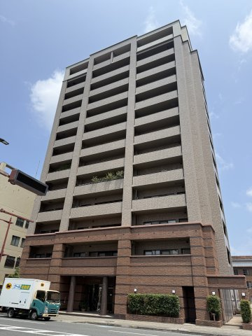 サーパス市駅前