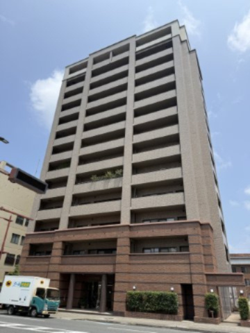 サーパス市駅前