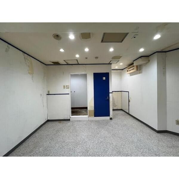 ラヴィ城北の内装