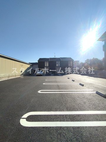 グリーンパーク弥生Ａの駐車場