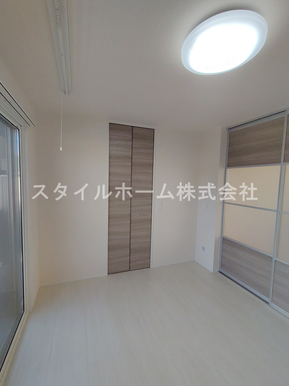 グリーンパーク弥生Ａの居間・リビング