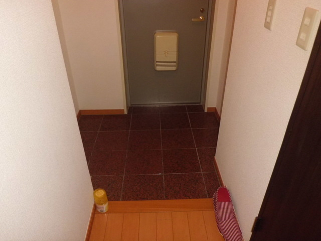 エルム御影の玄関