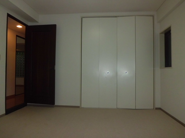 エルム御影の洋室