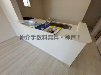 【キッチン】 | 神戸市垂水区福田5丁目　新築戸建　仲介手数料無料！ | キッチンでお料理をお楽しみください