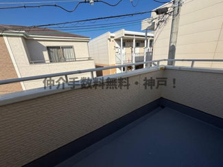 【バルコニー】 | 神戸市垂水区福田5丁目　新築戸建　仲介手数料無料！ | バルコニーからの眺めを楽しみながら食事をしませんか