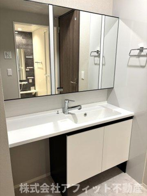 【洗面所】 | グリシーナヴァッレ | 洗髪洗面化粧台