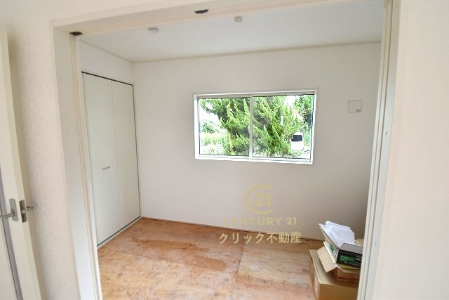 Cradlegarden　 北茨城市中郷町粟野　第1　2の和室|和室にはフチなし畳が入ります。収納スペースは折戸でデザインしました。