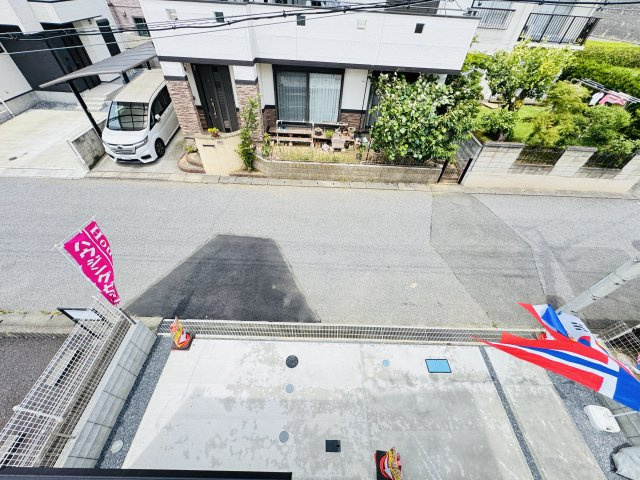 流山市三輪野山１丁目新築戸建（三輪野山７期）の展望|5.6帖洋室前バルコニーより道路側眺望