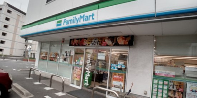 【周辺】 | レオパレスＫ＆ＪＵＮ | ファミリーマート小倉北方三丁目店まで徒歩3分