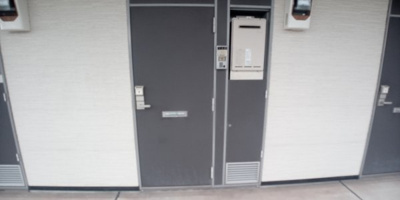 【玄関】 | レオパレスＫ＆ＪＵＮ | 落ち着いた玄関です