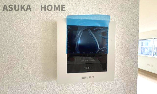 神奈川県横浜市旭区本宿町 戸建ての防犯設備|テレビモニター付きインターフォンなので、急な来客時の家族の安全にも役に立つ設備です♪お子様のお留守番にも安心な設備ですね♪