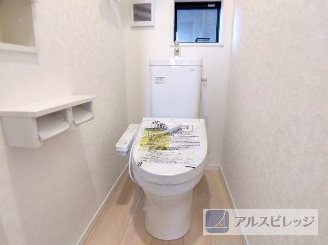 ２区画分譲　新座市北野２丁目のトイレ|落ち着いたトイレです