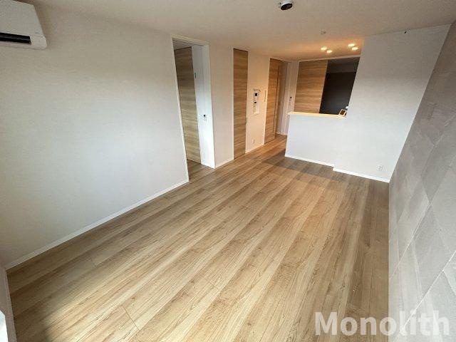 プレミアス鳳Ⅱの居間・リビング