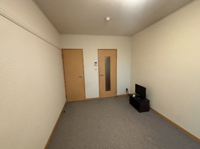 【居間・リビング】 | レオパレスＧＯＳＡＭＡＲＵ | 設備・使用は号室により異なる為、現況を優先致します。