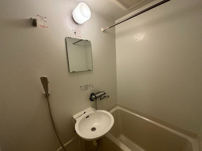 【浴室】 | レオパレスＧＯＳＡＭＡＲＵ | 設備・使用は号室により異なる為、現況を優先致します。