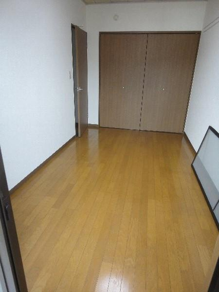 蔵下館の洋室