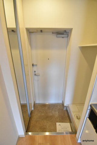 パークヒルズ新大阪ウィル　仲介手数料無料の玄関