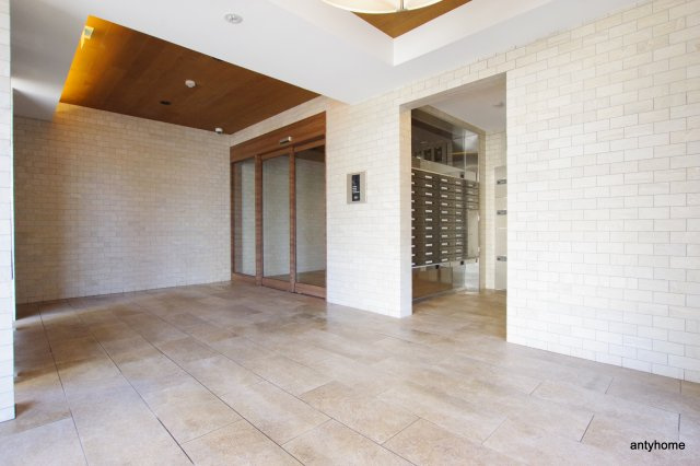 パークヒルズ新大阪ウィル　仲介手数料無料のロビー