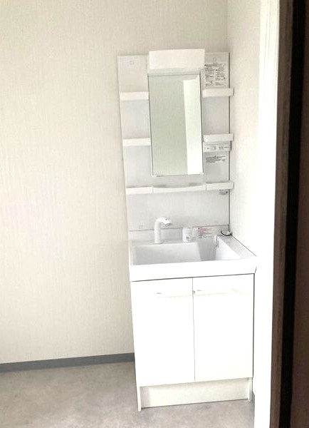 青木貸家の洗面所