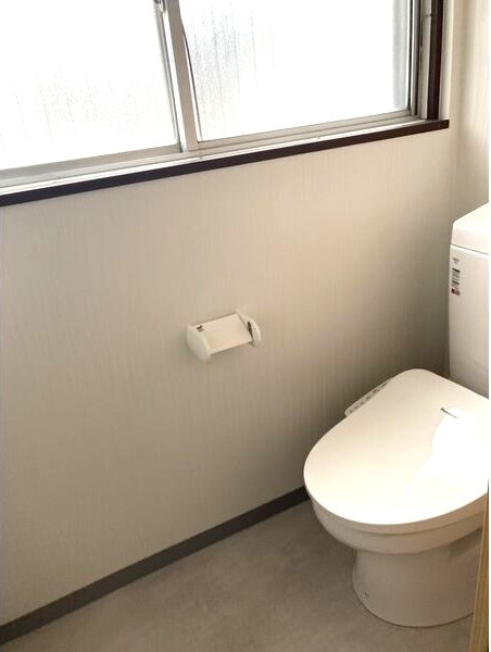 青木貸家のトイレ