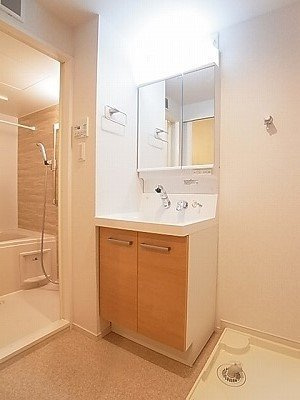 オレンティアの洗面所
