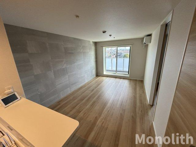 プレミアス鳳Ⅱの居間・リビング