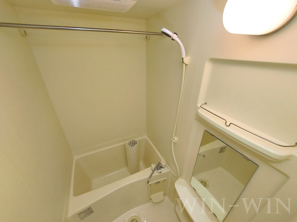 グランデール栄の浴室