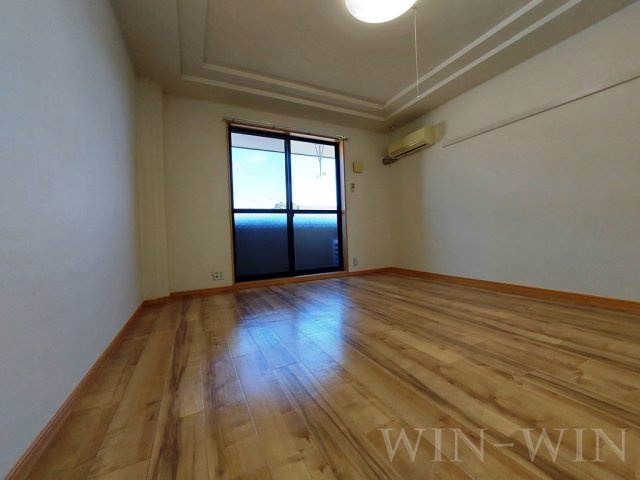 グランデール栄の居間・リビング