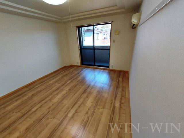 グランデール栄の居間・リビング