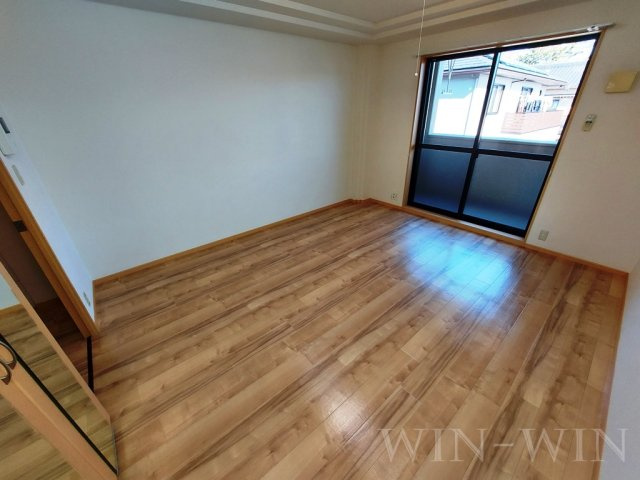 グランデール栄の居間・リビング