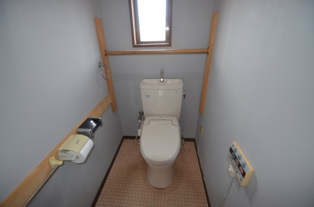 中古住宅　若松区高須北1丁目のトイレ|2Fトイレ