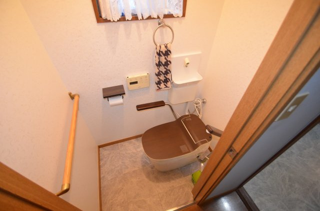 中古住宅　若松区高須北1丁目のトイレ|1Fトイレ