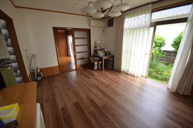 中古住宅　若松区高須北1丁目の居間・リビング|リビング