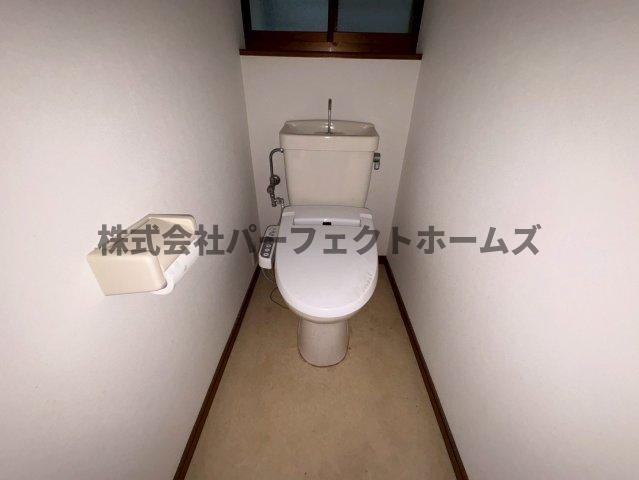 池田1丁目戸建　賃貸のトイレ|清潔感のあるトイレです