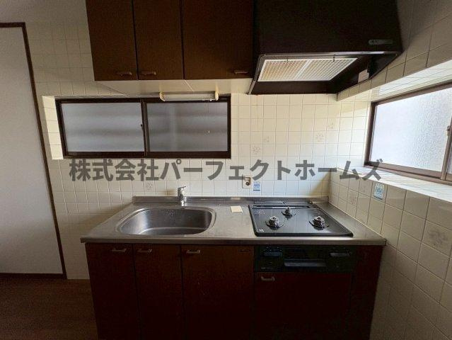 池田1丁目戸建　賃貸のキッチン|お料理しやすいキッチンです