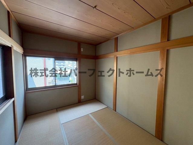 池田1丁目戸建　賃貸の和室|明るい和室です