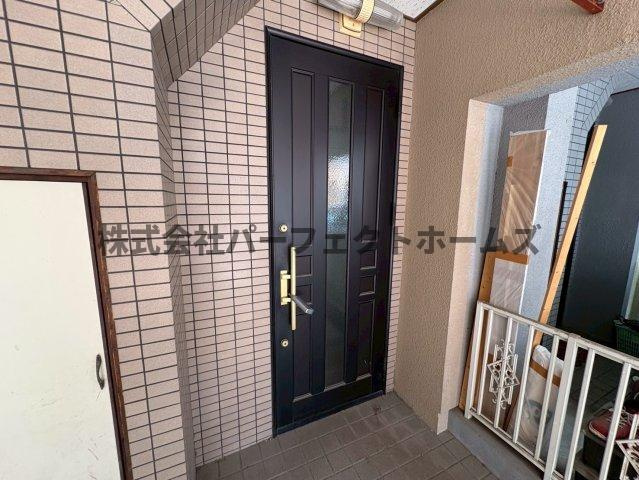 池田1丁目戸建　賃貸のエントランス|清潔なエントランスです