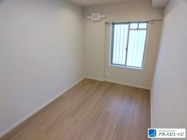 志木ニュータウン南の森弐番街8号棟の洋室