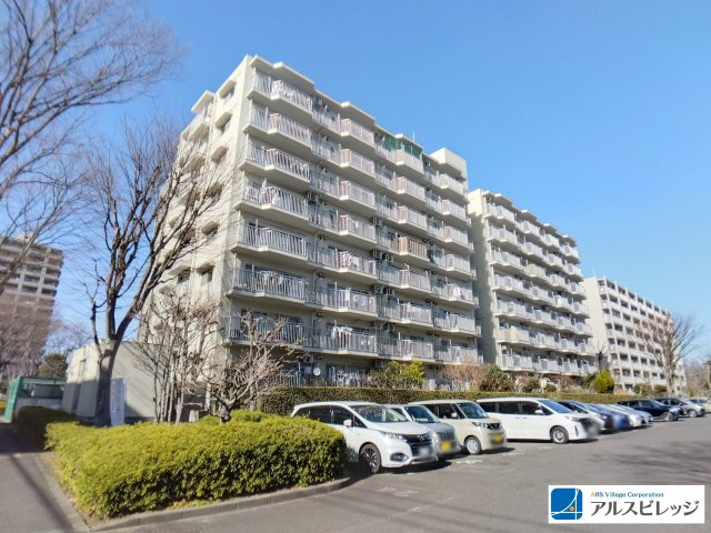 志木ニュータウン南の森弐番街8号棟の外観