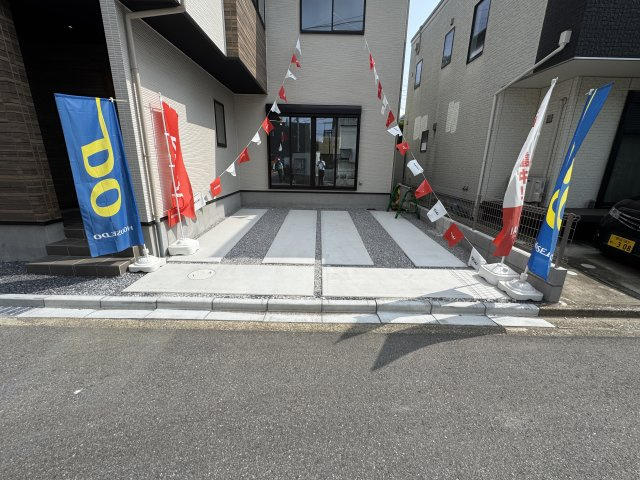 松戸市栗ケ沢新築戸建（栗ケ沢４期）の駐車場|駐車スペース・並列2台駐車可